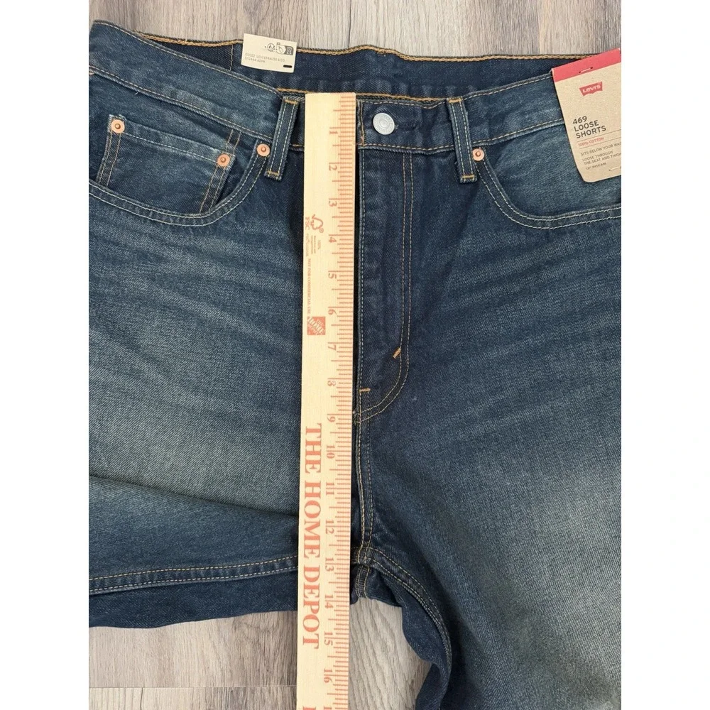 Mens Levi's 469 Loose Fit Shorts Sz 34 Dark Wash Blue Jean 12